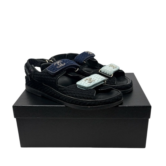 CHANEL Shoes - Chanel Dad Sandals CC Chain Logo Blue Two Tone Knit Flat Slingback Size 37